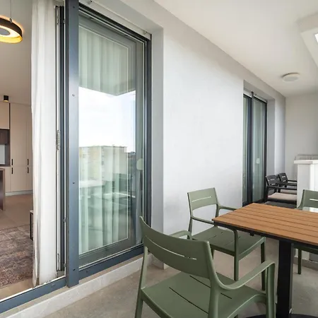 Apartment Lucent Escape *
